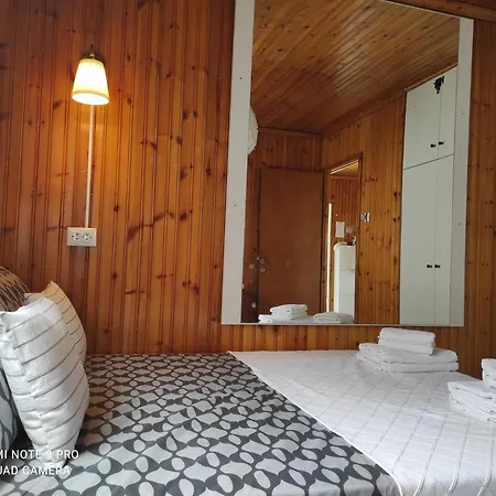Deminik Summer House