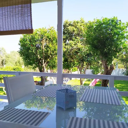 Deminik Summer House