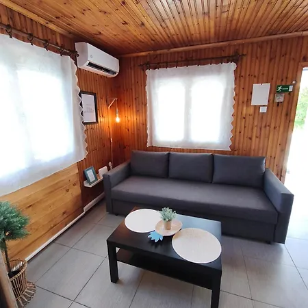 Deminik Summer House Semesterbostad *