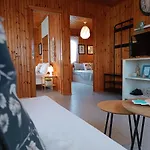 펜션 Deminik Summer House Nea Kallikrateia