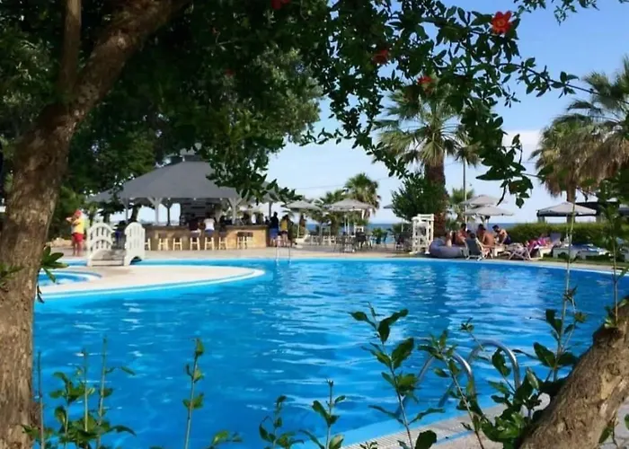 Deminik Summer House 펜션